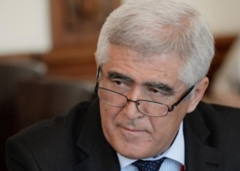 Россия не отреагировала на запрос Минобрнауки Таджикистана о школьных учебниках
