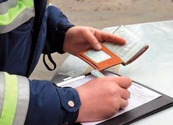 За неделю в Душанбе зарегистрировано около 3,3 тыс. нарушений ПДД