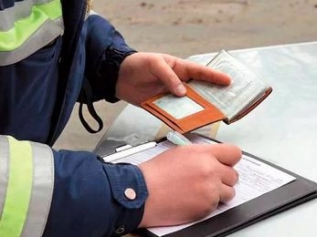 За неделю в Душанбе зарегистрировано около 3,3 тыс. нарушений ПДД