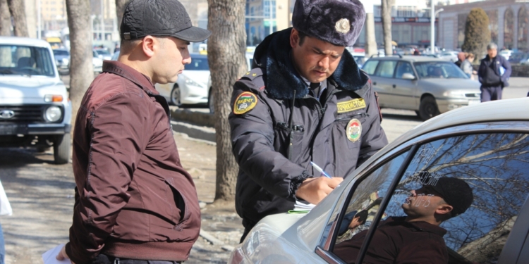 Впервые в Душанбе проводится операция «Тротуар»