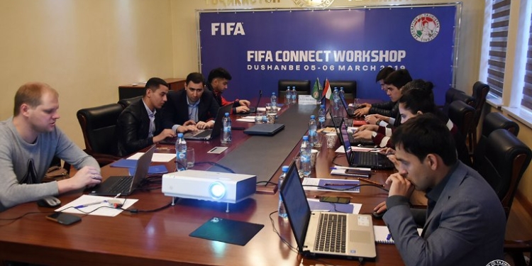 В Душанбе прошел семинар по программе FIFA Connect