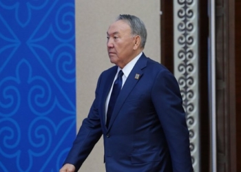 Добровольная отставка Назарбаева может послужить примером другим, — эксперты