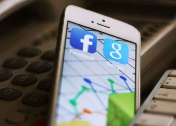 Таджикистан намерен обложить налогами Google и Facebook
