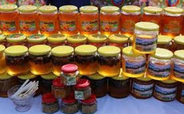 Таджикский мед представили на Международной выставке меда в Катаре