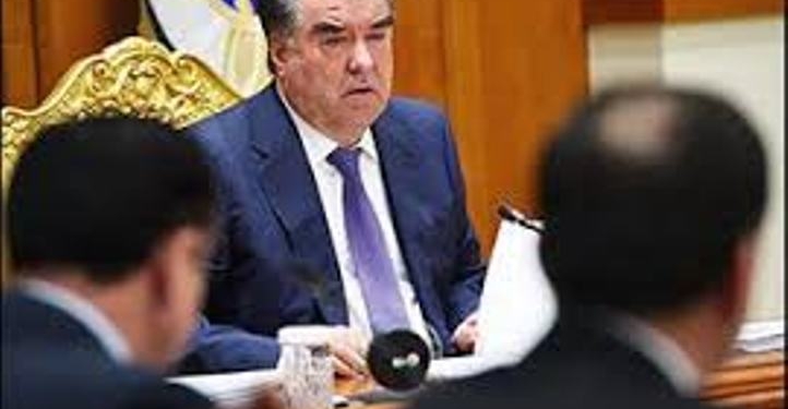 Эмомали Рахмон сменил секретаря Совбеза и помощника президента по вопросам нацбезопасности