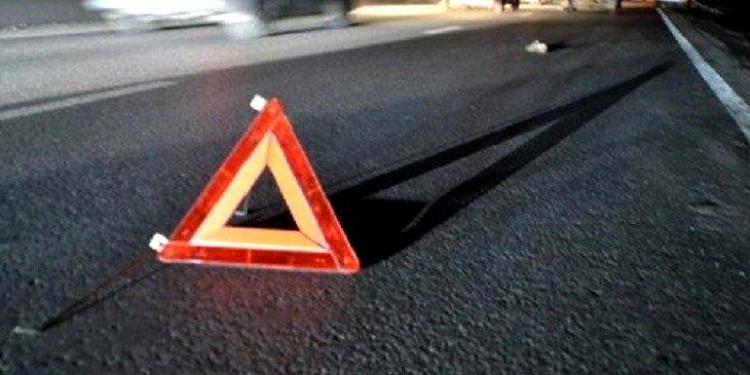 На юге Таджикистана в ДТП погиб отец семейства. Трое его детей ранены