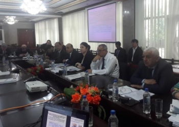 В Душанбе обсудили реализацию проекта по предотвращению ЧС на автодорогах Таджикистана