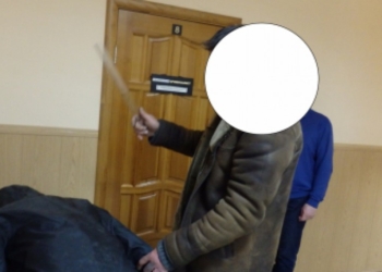 Суд оштрафовал директора школы-интерната Шахритуса, избившего ученика