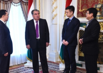 Президент Таджикистана выступил за развитие сотрудничества с Китаем