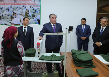Президент сдал в эксплуатацию производственный цех в кишлаке Гаргара
