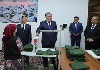 Президент сдал в эксплуатацию производственный цех в кишлаке Гаргара