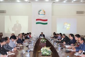 В Душанбе прошел диалог между государственным и частным секторами