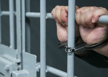 В Душанбе осужден мошенник, обещавший своему другу переписать на его имя рынок, принадлежащий Чолову