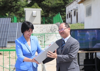 JICA передало фотоэлектрическую систему столичному родильному дому №1