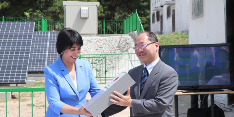 JICA передало фотоэлектрическую систему столичному родильному дому №1