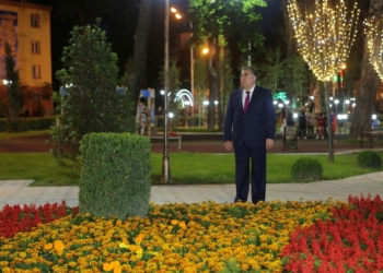 Парк Великого Кира в Душанбе