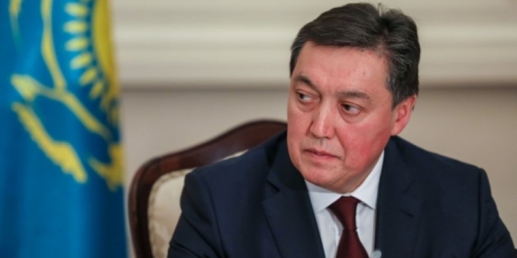 Премьер-министр Казахстана посетит Таджикистан