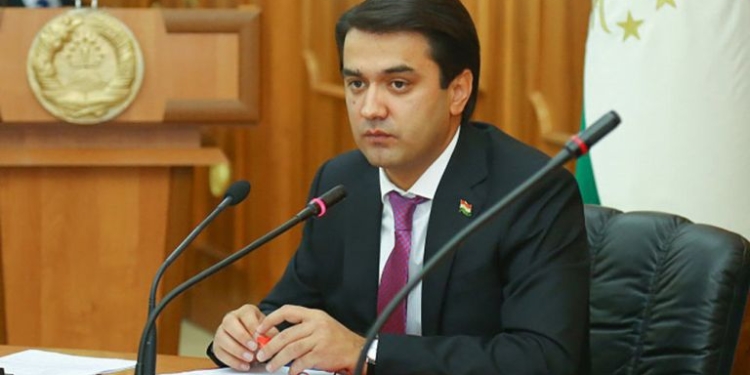 Рустам Эмомали поручил ускорить процесс ввода в действие новых производств