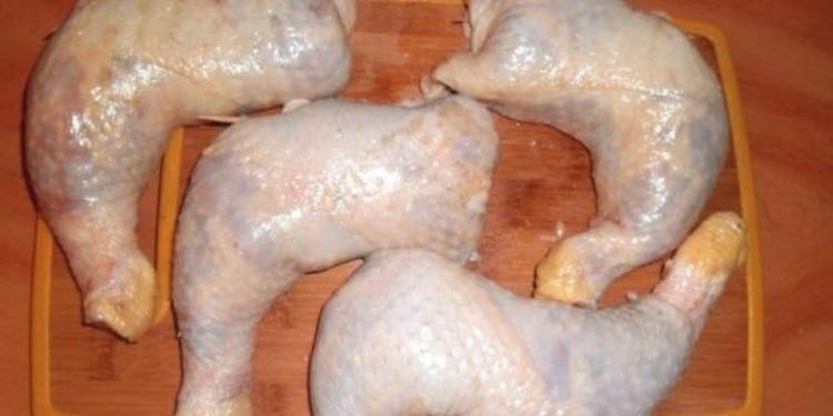 Комитет продбезопасности не пропустил в Таджикистан 115 тонн куриного мяса