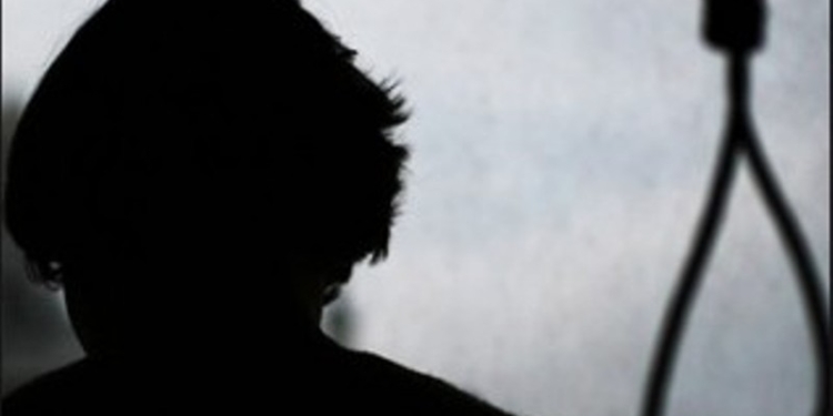 Больше половины самоубийств в Таджикистане совершено мужчинами