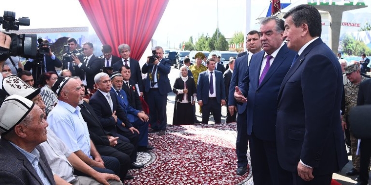 Президенты Таджикистана и Кыргызстана пообещали решить пограничные проблемы