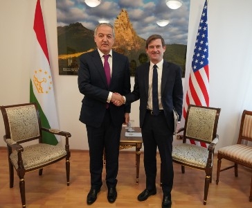 Глава МИД Таджикистана встретился с заместителем госсекретаря США