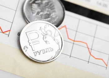 Санкции против России сказались на курсе рубля в Таджикистане