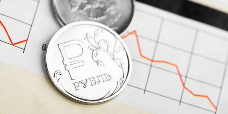 Санкции против России сказались на курсе рубля в Таджикистане