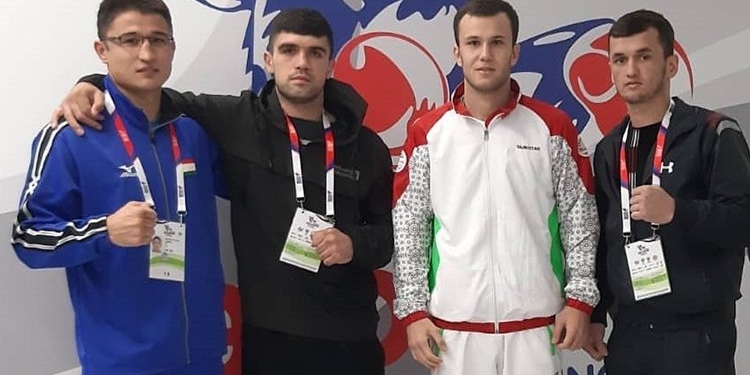 Таджикские спортсмены принимают участие в чемпионате мира по боксу среди мужчин