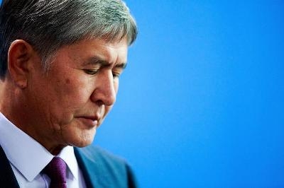 Конституционная палата приняла решение по лишению неприкосновенности Атамбаева