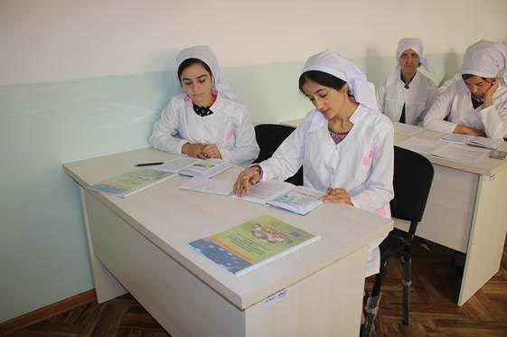 В Душанбе начались курсы по обучению инвалидов кондитерскому делу