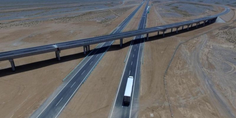 В Китае отмечен рост автодорожных грузоперевозок в первые три квартала года