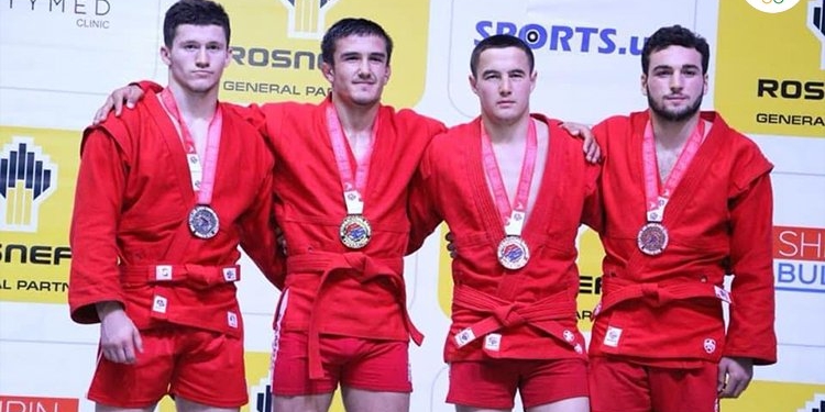 Таджикский борец завоевал «золото» на чемпионате мира среди молодежи по самбо