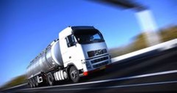 В Кыргызстане введен мораторий на ввоз нефти автотранспортом
