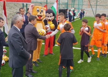 ФФТ построила в Хороге новые футбольные площадки