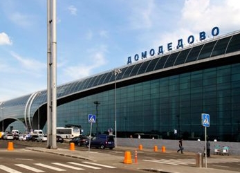 Таджикистанца сняли с рейса Москва-Куляб за пьяный дебош