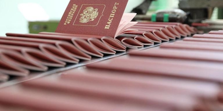Российское гражданство с начала года получили 30 тыс. граждан Таджикистана