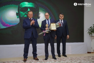 Глава компании «МегаФон Таджикистан» получил награду в конкурсе «Лучший предприниматель года по городу Душанбе»