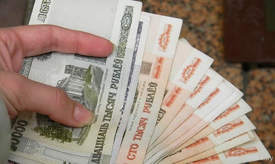 Житель Дж.Расуловского района «поплатился» за незаконную сделку с иностранной валютой