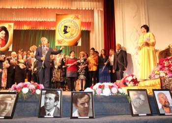 Таджикскому профессиональному театру исполнилось 90 лет