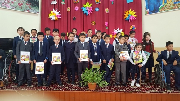 «Книжный караван» побывал в Гиссаре, Турсунзаде и Шахринаве