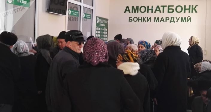 Со времени пуска НПЦ по денежным переводам прошла неделя. Стабильности, пока, нет