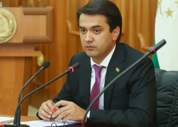 Рустам Эмомали отчитается об итогах социально-экономического развития Душанбе