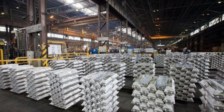 Таджикистан планирует экспортировать в будущем году алюминий на сумму $402,2 млн.