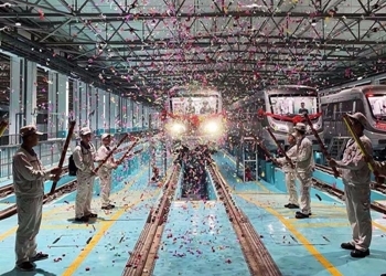Первое в материковом Китае подводное метро запущено в эксплуатацию