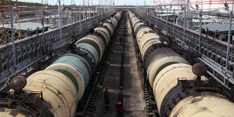 Таджикистан импортировал в прошлом году свыше 1 млн. тонн нефтепродуктов