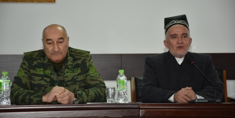 Глава Совета улемов: Идеологи терроризма и экстремизма подталкивают людей к бездне