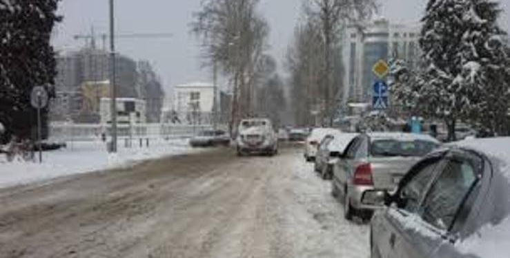 КЧС рекомендует гражданам соблюдать осторожность в связи с непогодой