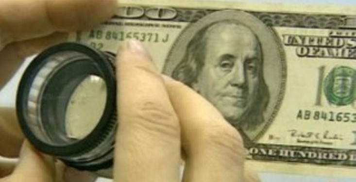 На севере Таджикистана задержаны подозреваемые в сбыте фальшивых долларов