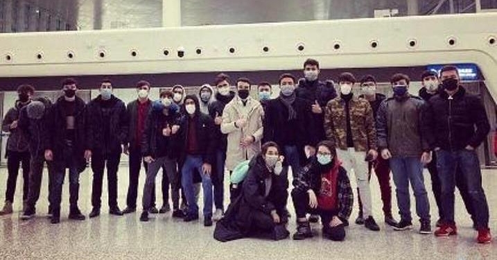 10 таджикских студентов остались в Ухани